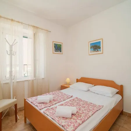 Princes - Seven Bedroom *