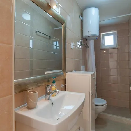 Villa Princes - Seven Bedroom Pucisca
