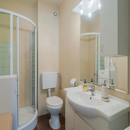 Princes - Seven Bedroom *
